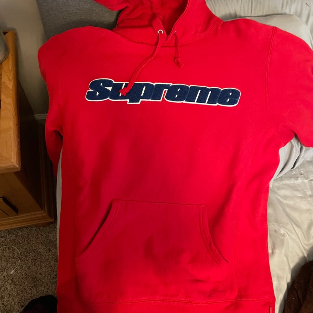Supreme Hoodie